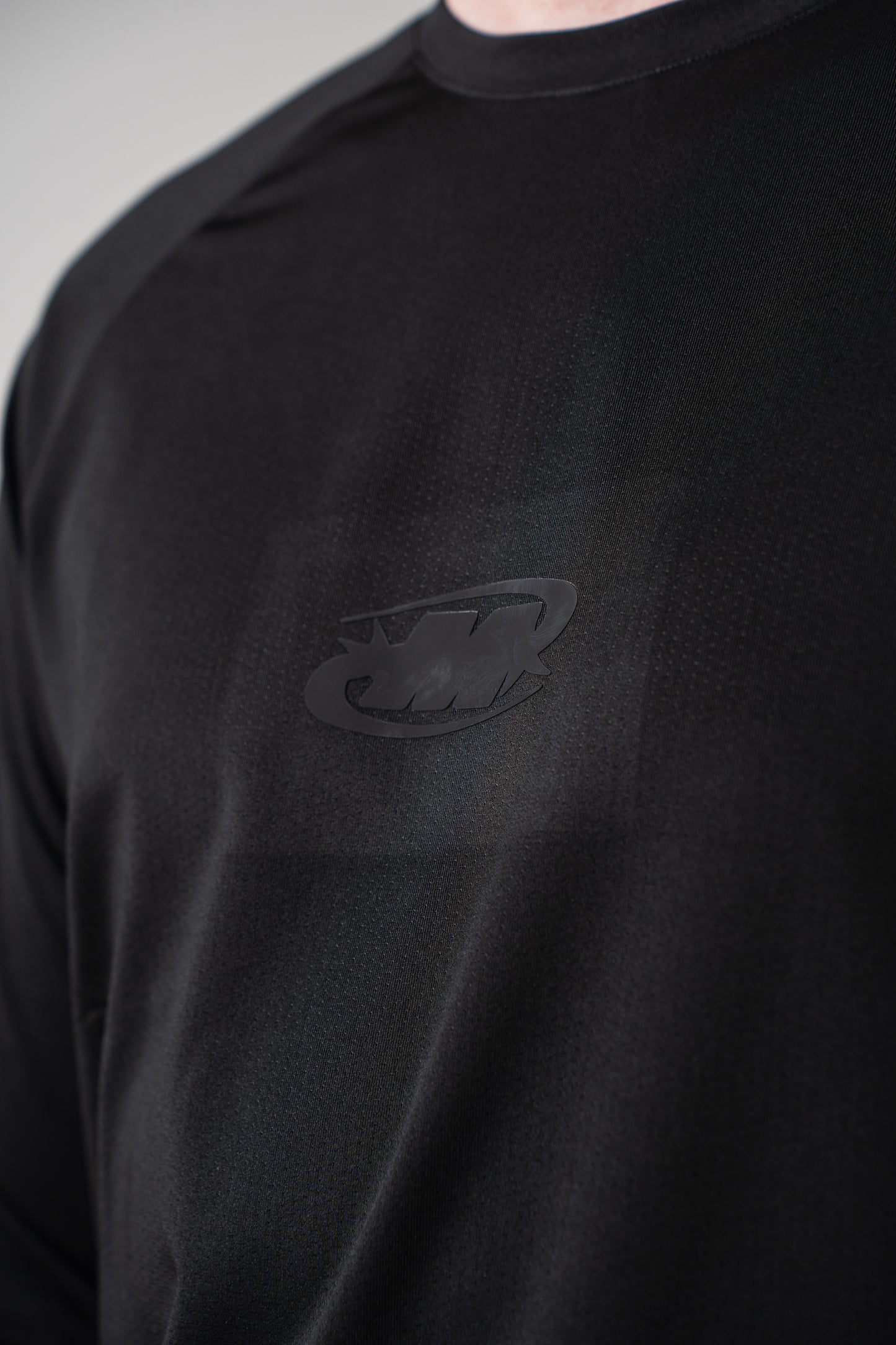 Midnite Performance Long Sleeve – Black Edition